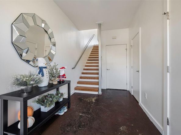 506  1st Avenue , Dallas Texas 75226