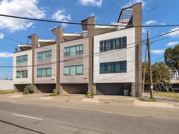 506  1st Avenue , Dallas Texas 75226