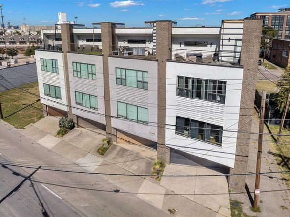 506  1st Avenue , Dallas Texas 75226