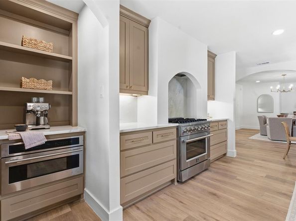 309  Eastwood Avenue , Fort Worth Texas 76107