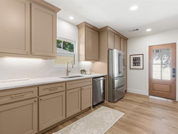 309  Eastwood Avenue , Fort Worth Texas 76107