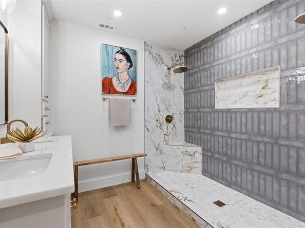 309  Eastwood Avenue , Fort Worth Texas 76107