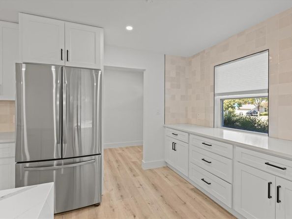 15655  Regal Hill Circle , Dallas Texas 75248