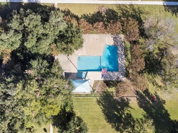 15655  Regal Hill Circle , Dallas Texas 75248