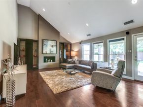 237  Woodcrest Drive , Richardson Texas 75080