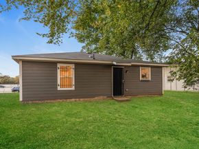 2213  Dillard Street , Fort Worth Texas 76105