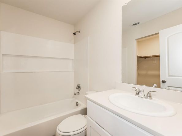 2213  Dillard Street , Fort Worth Texas 76105