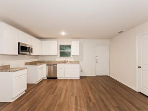 2213  Dillard Street , Fort Worth Texas 76105