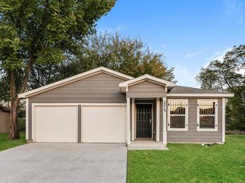 2213  Dillard Street 