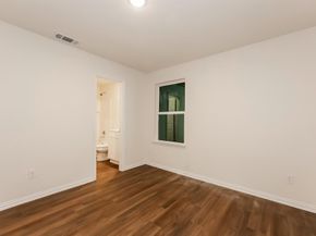 2213  Dillard Street , Fort Worth Texas 76105