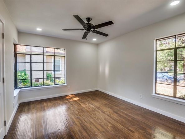 2622  Wynnewood Drive , Dallas Texas 75224