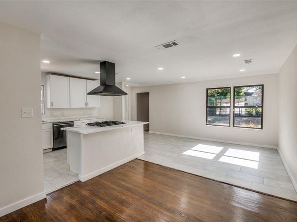 2622  Wynnewood Drive , Dallas Texas 75224