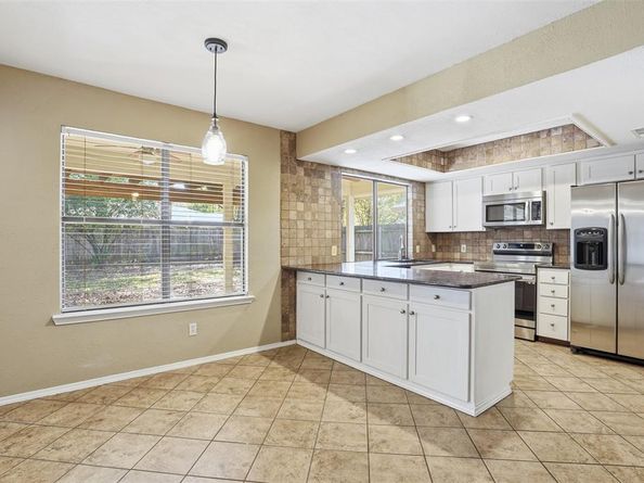 3906  Cedarwood Court , Arlington Texas 76017