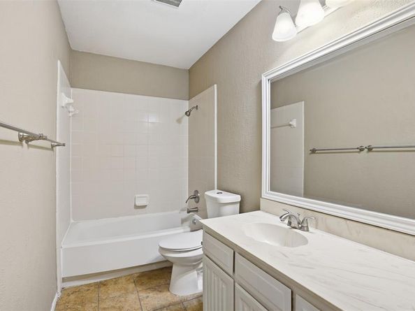 3906  Cedarwood Court , Arlington Texas 76017