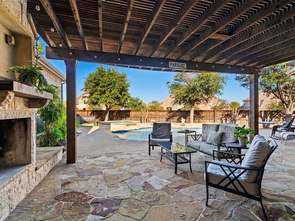 7625  Blackburn  , The Colony Texas 75056