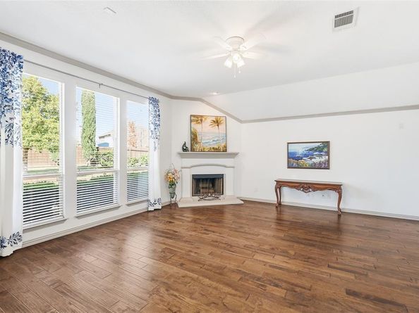 2701  Los Gatos Lane , Fort Worth Texas 76131