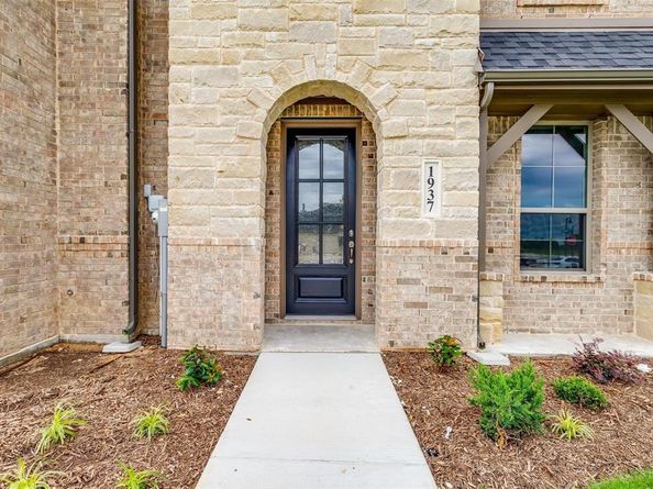 1529  HOmeplace Circle , Mansfield Texas 76063