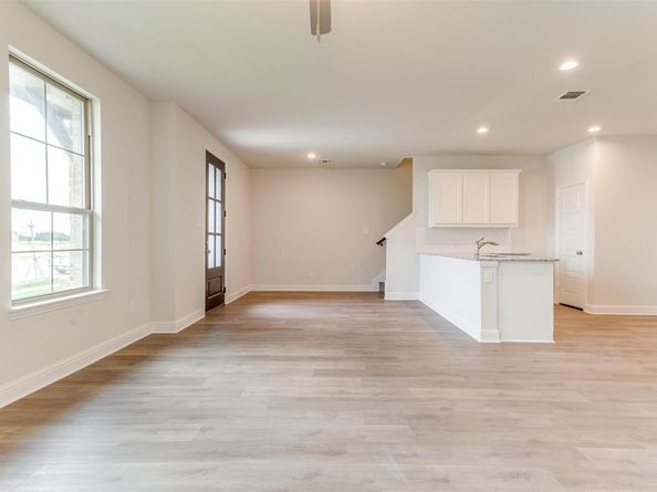 1529  HOmeplace Circle , Mansfield Texas 76063