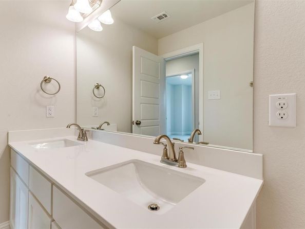 1529  HOmeplace Circle , Mansfield Texas 76063