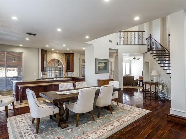 6035  Oak Hollow Drive , Burleson Texas 76028