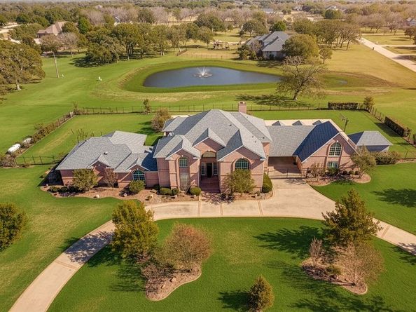 6035  Oak Hollow Drive , Burleson Texas 76028