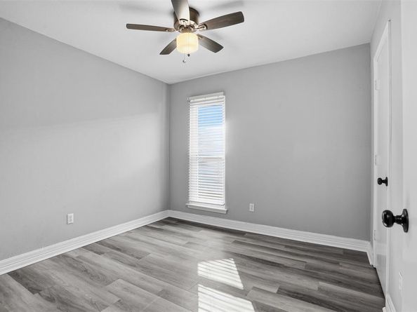 2217  Honey Creek Lane , Arlington Texas 76006