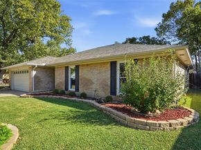 2217  Honey Creek Lane , Arlington Texas 76006