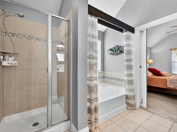 289  Hilltop Drive , Justin Texas 76247