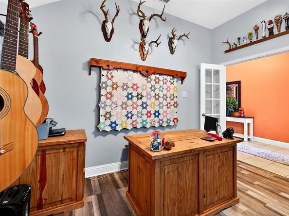 289  Hilltop Drive , Justin Texas 76247