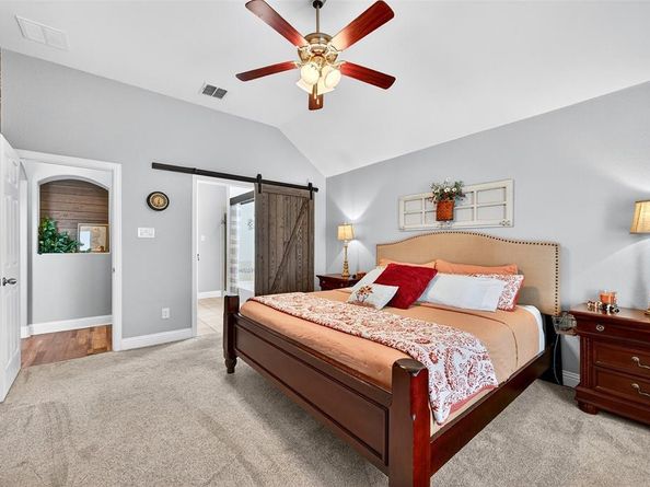 289  Hilltop Drive , Justin Texas 76247