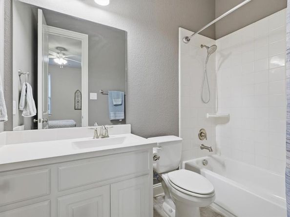 1416  Haverford Lane , Lantana Texas 76226