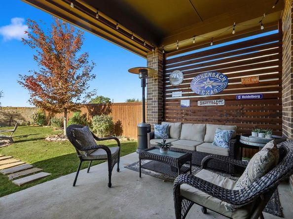 1416  Haverford Lane , Lantana Texas 76226