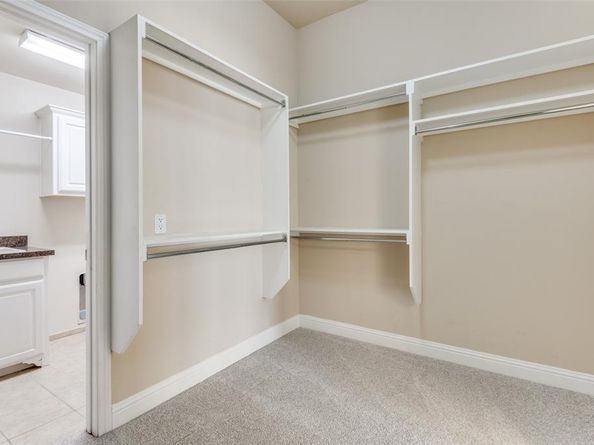 818  La Cima  , Irving Texas 75039