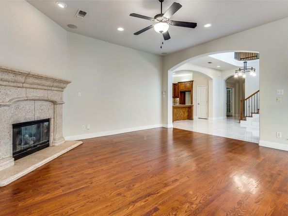 818  La Cima  , Irving Texas 75039