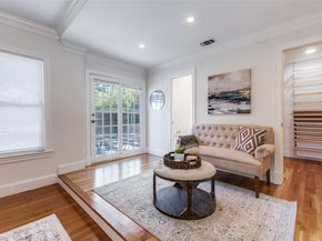 5522  Mccommas Boulevard , Dallas Texas 75206