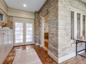 5522  Mccommas Boulevard , Dallas Texas 75206