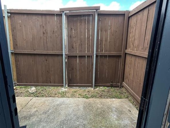 9524  Military Parkway  14003, Dallas Texas 75227