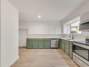 310  Old Mill Lane , Dallas Texas 75107