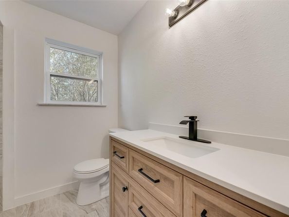 310  Old Mill Lane , Dallas Texas 75107