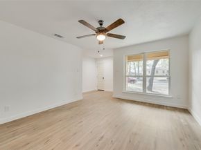 310  Old Mill Lane , Dallas Texas 75107