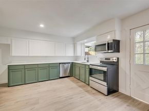 310  Old Mill Lane , Dallas Texas 75107