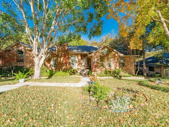 537  Ten Mile Drive , DeSoto Texas 75115