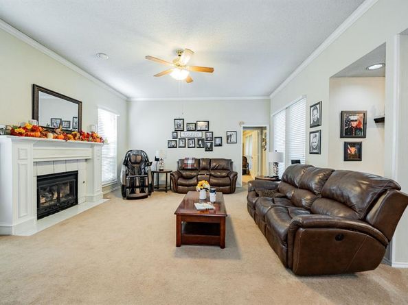 537  Ten Mile Drive , DeSoto Texas 75115