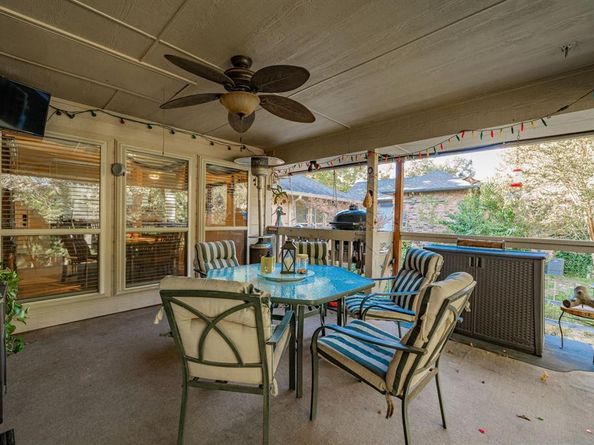 537  Ten Mile Drive , DeSoto Texas 75115