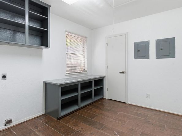 2201  Mistletoe Boulevard , Fort Worth Texas 76110