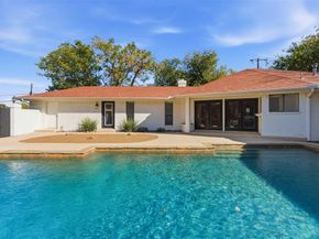 2201  Mistletoe Boulevard , Fort Worth Texas 76110