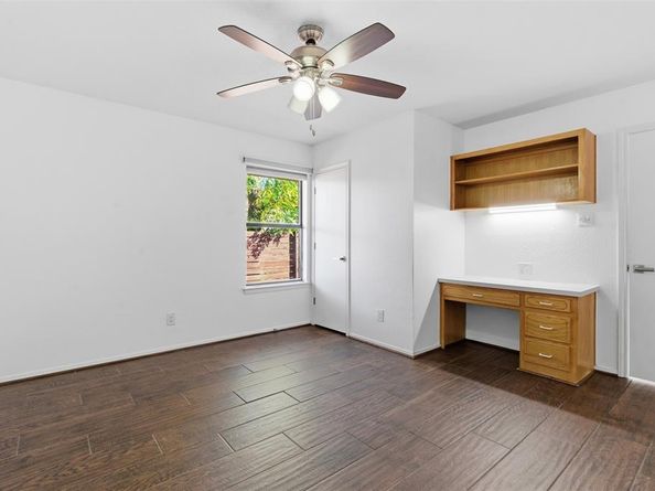 2201  Mistletoe Boulevard , Fort Worth Texas 76110