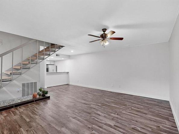 3045  Park Lane  1056, Dallas Texas 75220