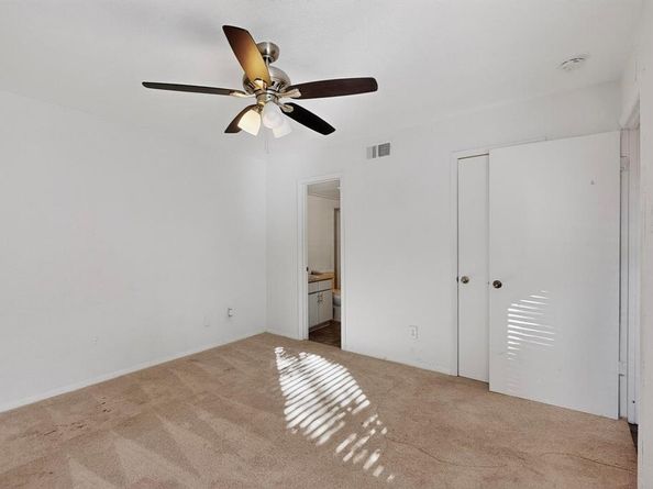 3045  Park Lane  1056, Dallas Texas 75220