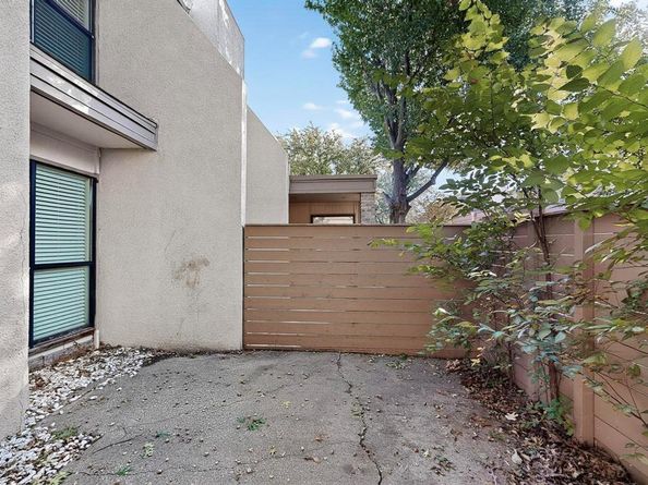 3045  Park Lane  1056, Dallas Texas 75220